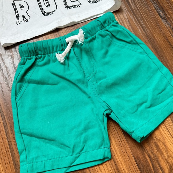 Tractor outfit “That’s How I Roll” Size 90 fit similar to 2T - Picture 3 of 4